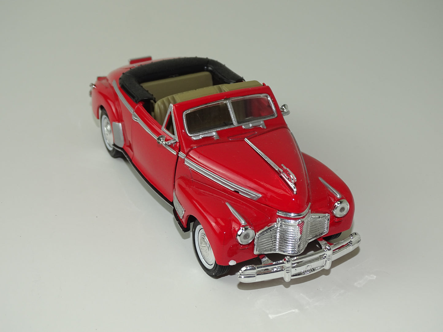 1941 Chevrolet Deluxe Convertible