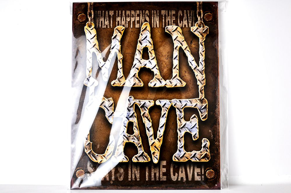 Man Cave - Diamond Plate