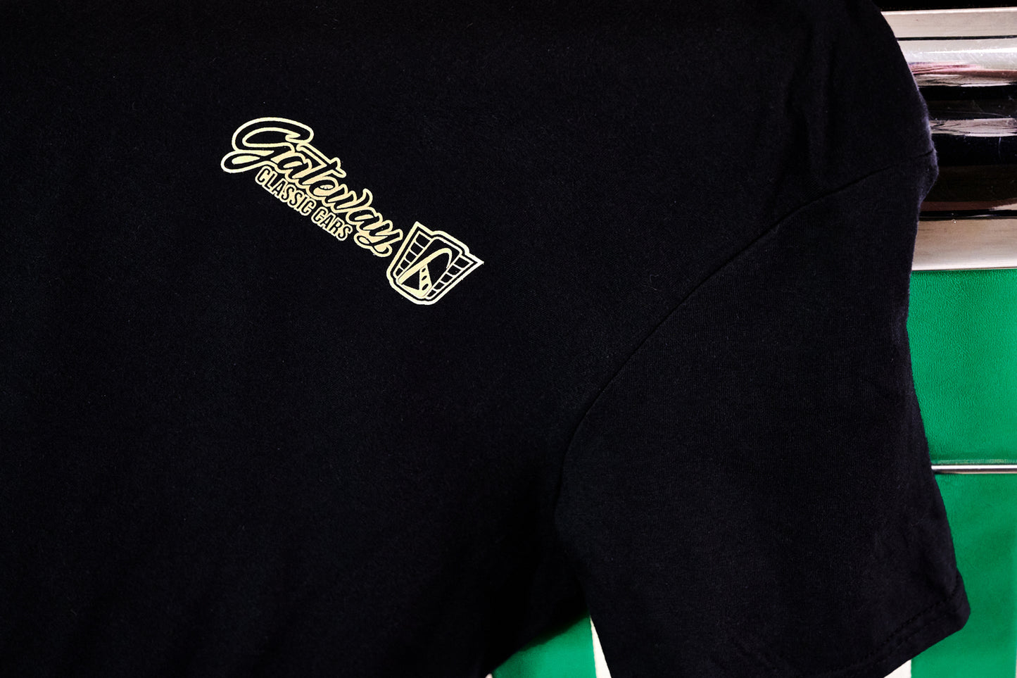 The World Famous Gateway Classic Cars Black & Gold T-Shirt Size M-XXXL